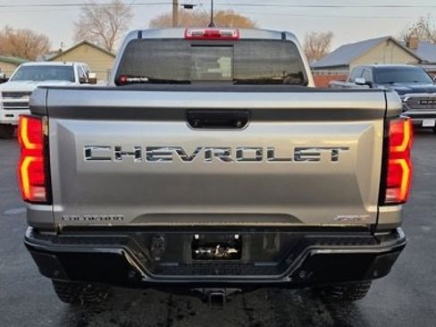 Used 2024 Chevrolet Colorado ZR2 w/ Technology Package image 5