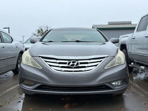 Used 2012 Hyundai Sonata SE image 2