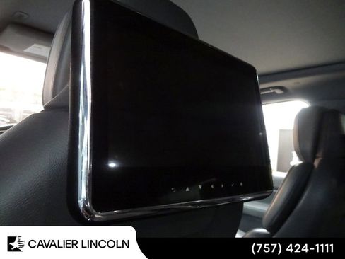 Used 2019 Lincoln Navigator L Reserve AWD/4WD image 9