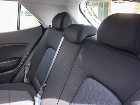 New 2026 Hyundai Venue SE image 24