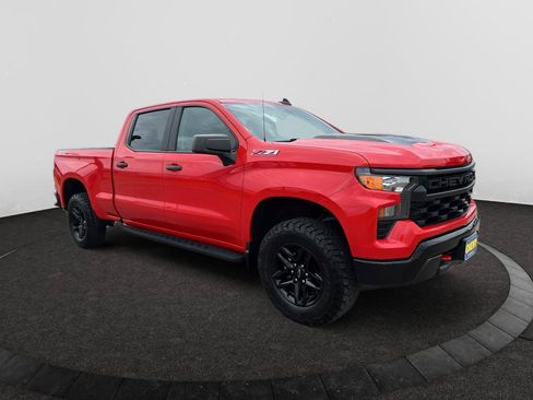 Used 2023 Chevrolet Silverado 1500 Custom Trail Boss AWD/4WD image 4
