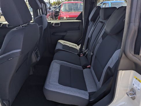 New 2026 Ford Bronco 4-Door AWD/4WD image 8