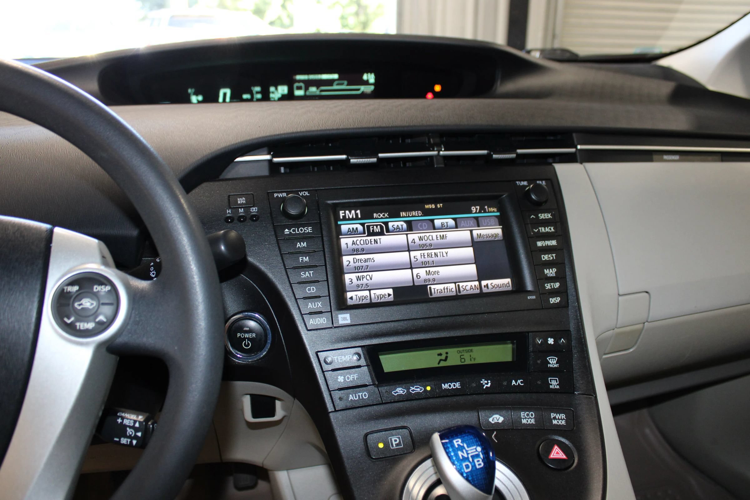 Used 2011 Toyota Prius Three w/ Navigation Pkg FWD image 14
