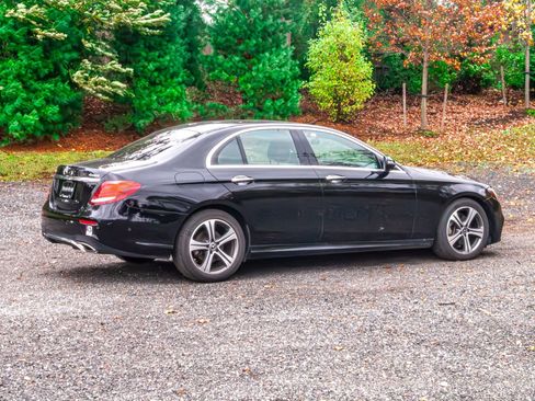 Used 2019 Mercedes-Benz E 300 4MATIC image 9