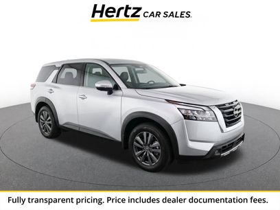 Used 2025 Nissan Pathfinder SV