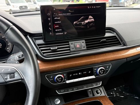 Used 2023 Audi Q5 2.0T Premium Plus w/ Premium Plus Package AWD/4WD image 45