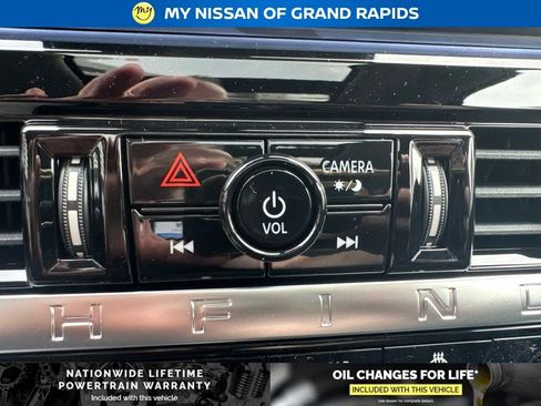 New 2026 Nissan Pathfinder Platinum AWD/4WD image 25