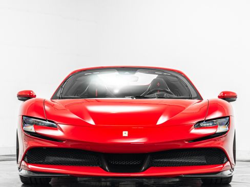 Used 2025 Ferrari SF90 Spider AWD/4WD image 4