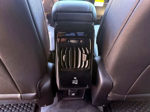 New 2024 Jeep Compass Latitude w/ Sun and Sound Group image 17