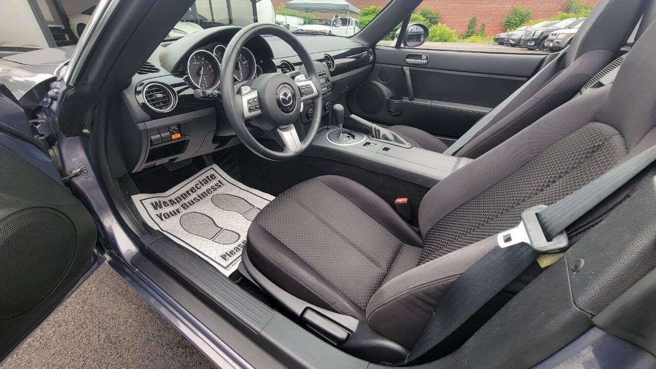 Used 2007 MAZDA MX-5 Miata Sport RWD image 19