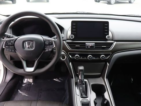 Used 2020 Honda Accord EX image 26