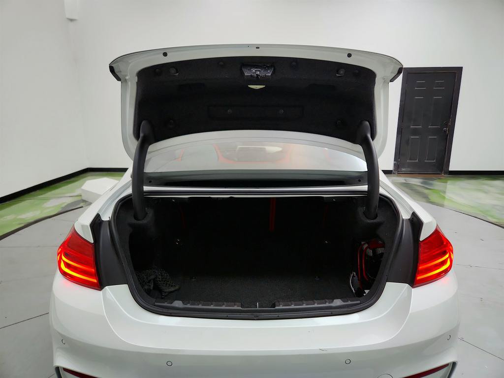 Used 2015 BMW M4 Coupe RWD image 26