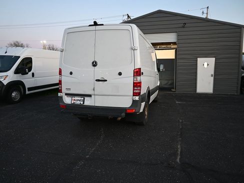 Used 2017 Mercedes-Benz Sprinter 144 Cargo image 15