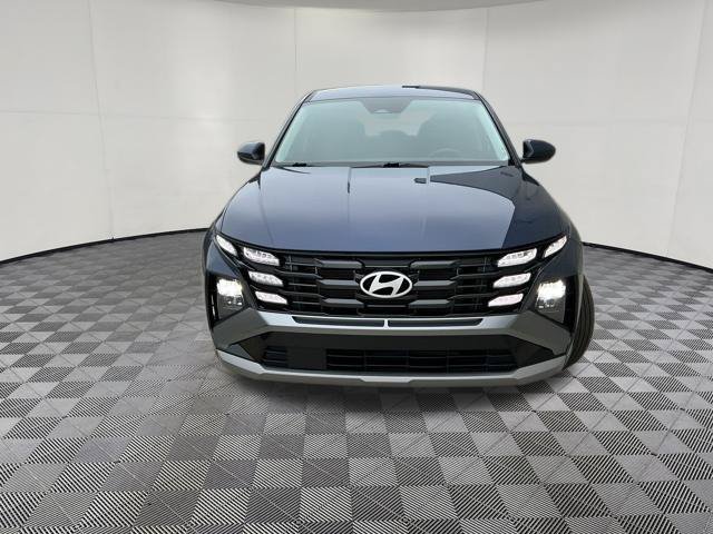 Certified 2025 Hyundai Tucson SE FWD image 3
