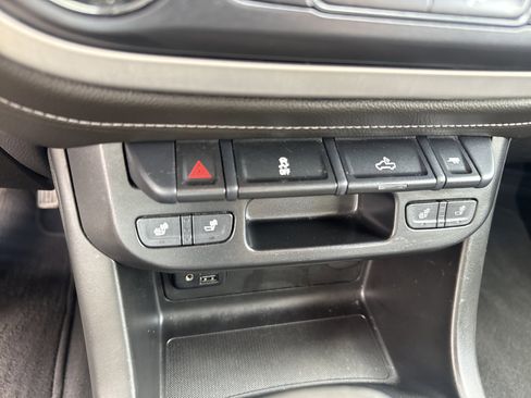 Used 2022 GMC Canyon Elevation w/ Elevation Premium Package AWD/4WD image 27
