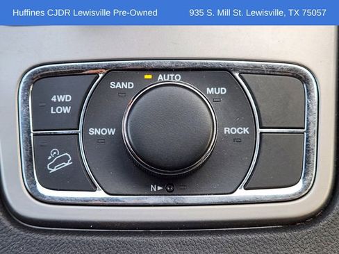 Certified 2021 Jeep Grand Cherokee Limited w/ Luxury Group II image 23