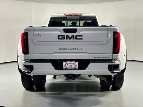 Used 2024 GMC Sierra 3500 Denali Ultimate image 5
