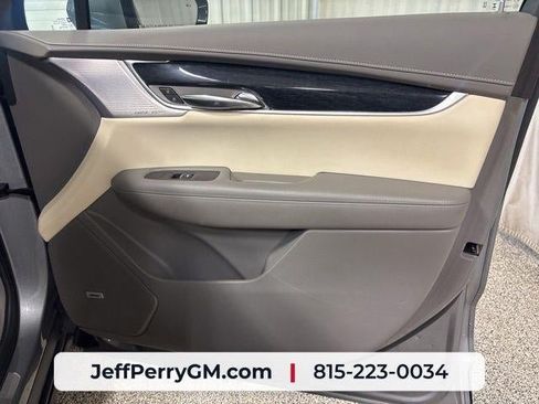Used 2024 Cadillac XT6 Premium Luxury w/ Technology Package AWD/4WD image 22