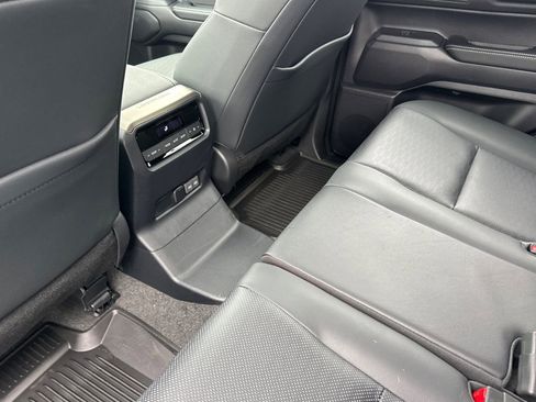 Certified 2025 Toyota Land Cruiser image 15