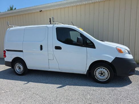 Used 2018 Nissan NV200 S w/ Cruise Control Package FWD image 2