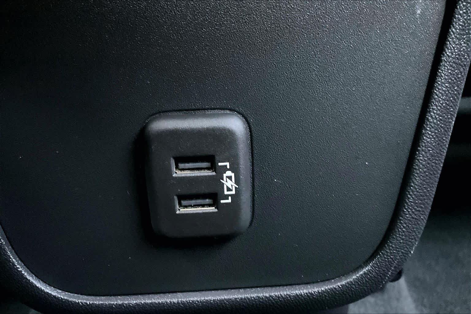Used 2024 GMC Terrain SLE w/ Driver Convenience Package FWD image 34