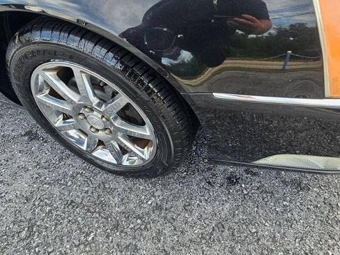 Used 2006 Cadillac DTS Performance FWD image 25
