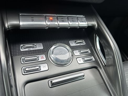 Used 2024 Lincoln Nautilus Reserve w/ Equipment Group 202A image 19