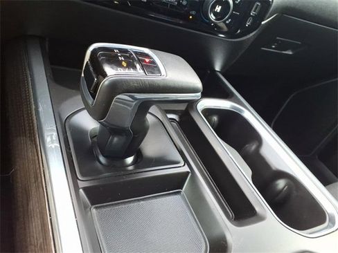 Used 2022 Chevrolet Silverado 1500 LT image 20