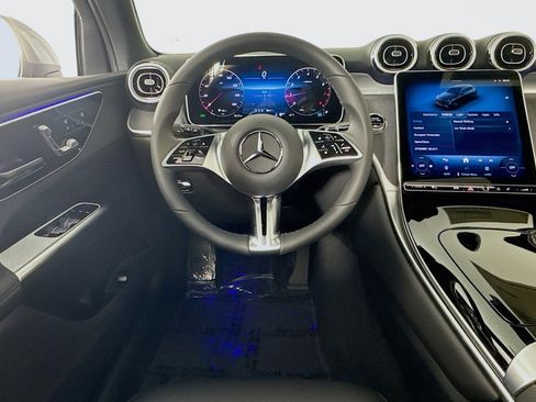 New 2026 Mercedes-Benz GLC 300 image 4