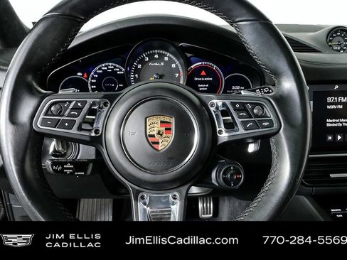 Used 2021 Porsche Cayenne Turbo S w/ Premium Package Plus image 10