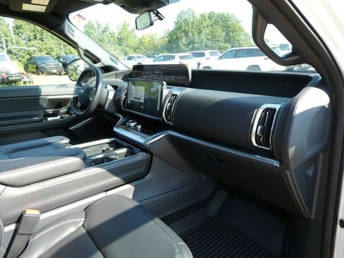 New 2027 Ford Expedition Max Platinum w/ Stealth Appearance Package AWD/4WD image 12