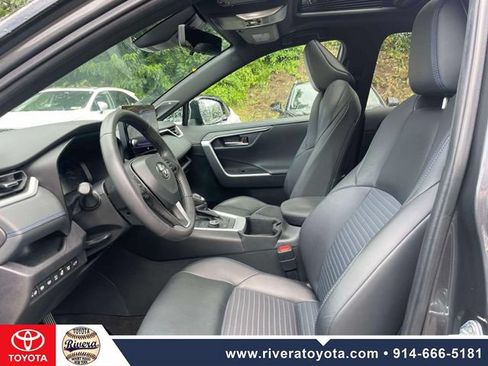 Used 2024 Toyota RAV4 XSE w/ Advanced Technology Package AWD/4WD image 15