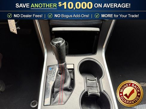 Used 2015 Toyota Camry SE image 21