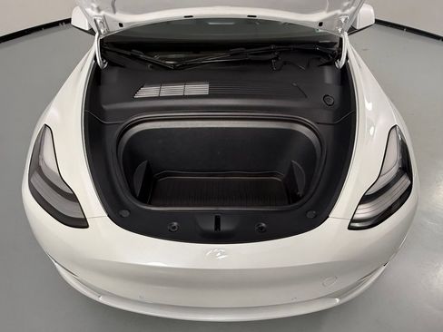Used 2021 Tesla Model Y Long Range AWD/4WD image 6