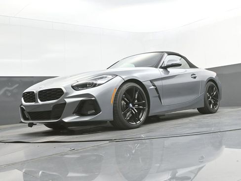 New 2026 BMW Z4 sDrive30i w/ Convenience Package image 33