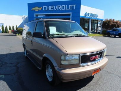 Used 2003 GMC Safari AWD w/ SLT Preferred Equipment Group