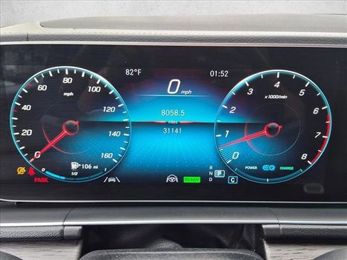 Used 2022 Mercedes-Benz GLS 580 4MATIC image 11