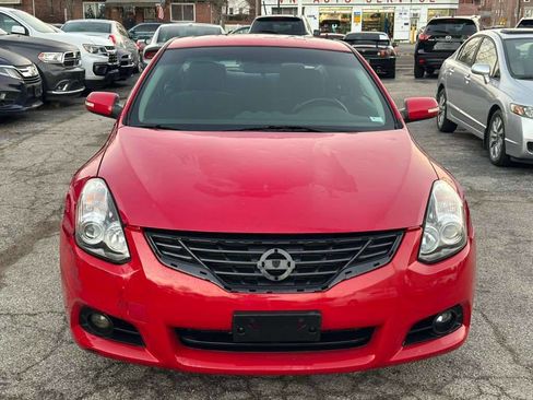 Used 2012 Nissan Altima 3.5 SR image 2