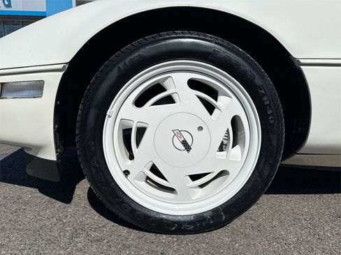 Used 1988 Chevrolet Corvette 35TH ANNIVERSARY EDITION image 18