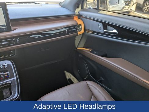 Used 2023 Lincoln Nautilus Reserve w/ Monochromatic Package image 17