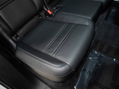 Used 2022 Porsche Cayenne Turbo S image 36