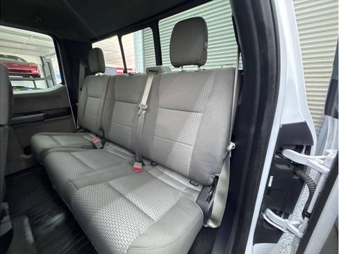 Used 2018 Ford F150 XLT w/ Equipment Group 302A Luxury AWD/4WD image 19