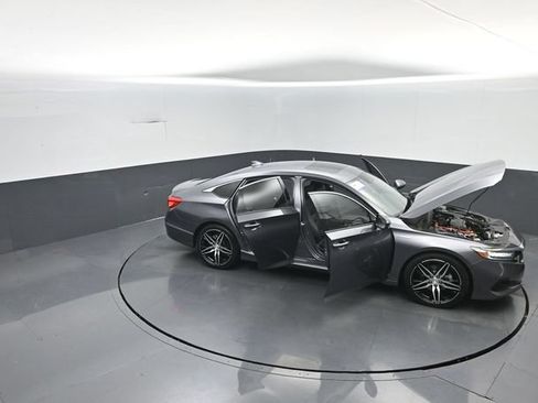 Used 2021 Honda Accord Touring image 35
