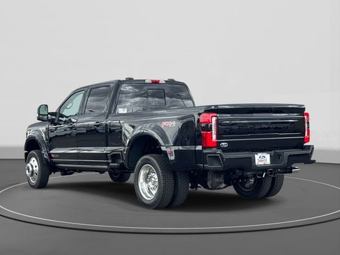 New 2026 Ford F450 Platinum AWD/4WD image 2
