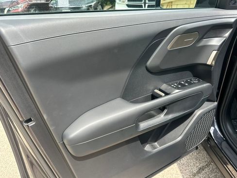 New 2027 Kia Telluride LX w/ Towing Package FWD image 10