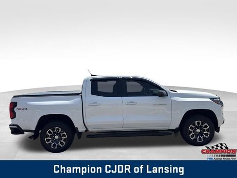 Used 2023 Chevrolet Colorado LT w/ LT Convenience Package III AWD/4WD image 8