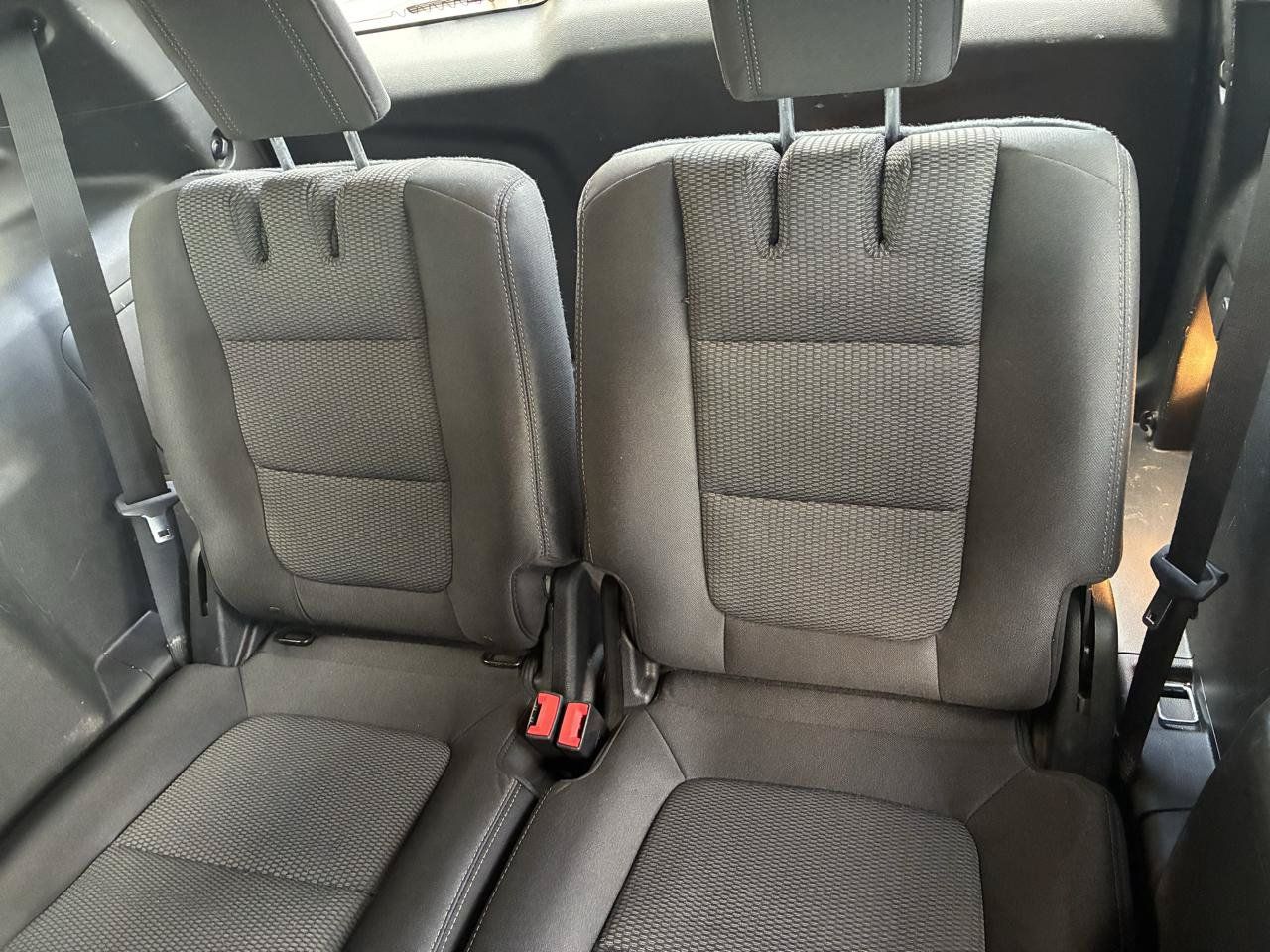 Used 2017 Ford Explorer XLT AWD/4WD image 15