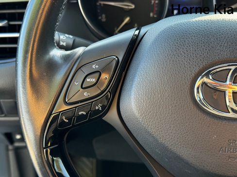 Used 2018 Toyota C-HR XLE image 17