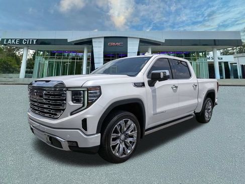 Used 2024 GMC Sierra 1500 Denali w/ Denali Reserve Package AWD/4WD image 7