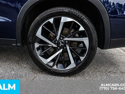 Used 2023 Mitsubishi Outlander SE image 16